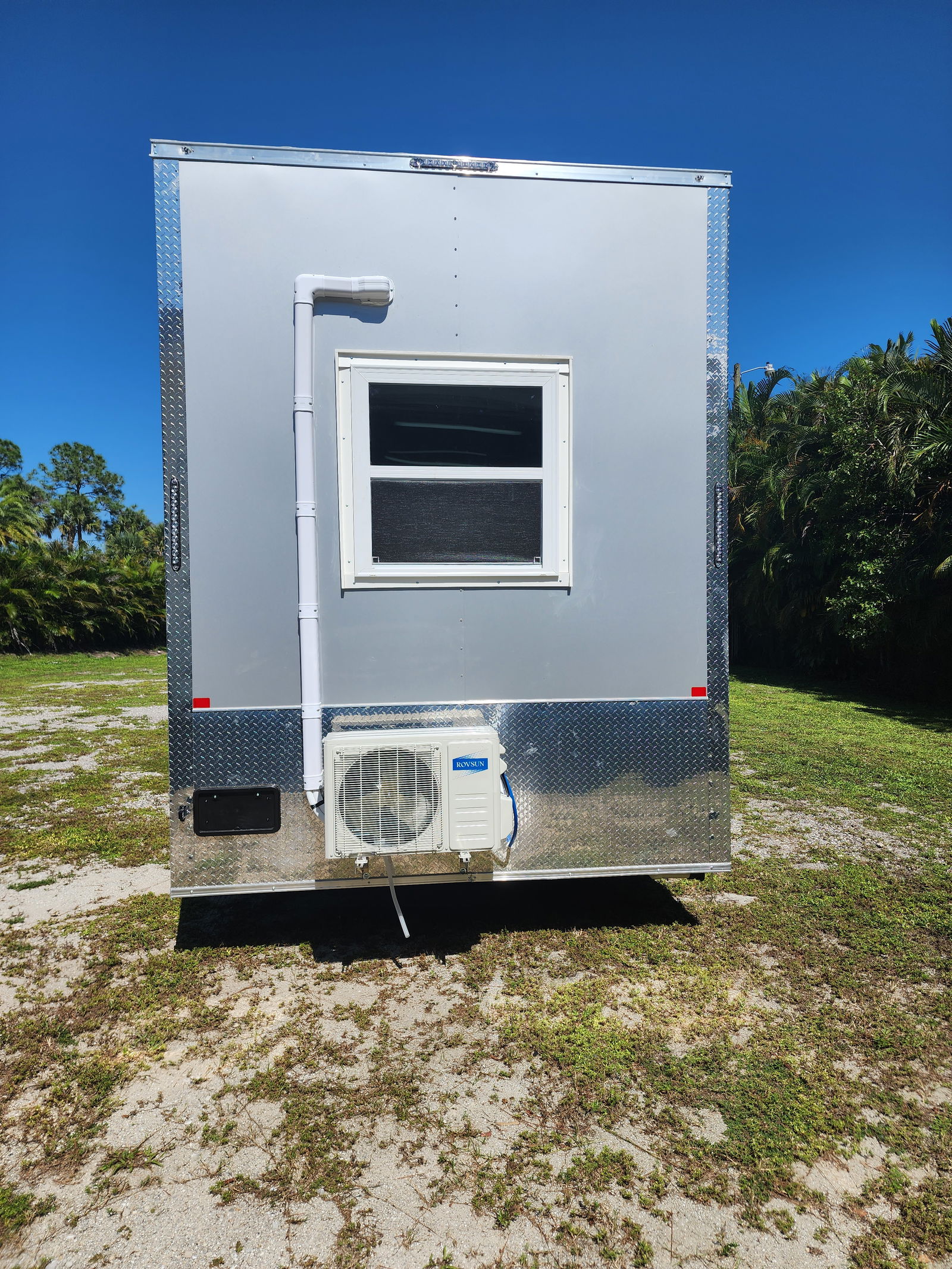 BRAND NEW 24'HOMEN BUILT TO LAST!! - 1 bed, 1 bath, 210 sqft in West Palm Beach, Florida